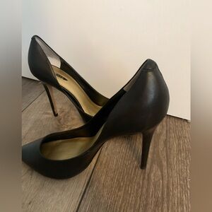 Guess heels size 9.5